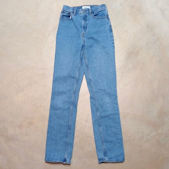 Abercrombie & Fitch Denim - Abercrombie & Fitch Jeans Sz 26 / 2 Long 90s Relaxed High Rise Curve Love